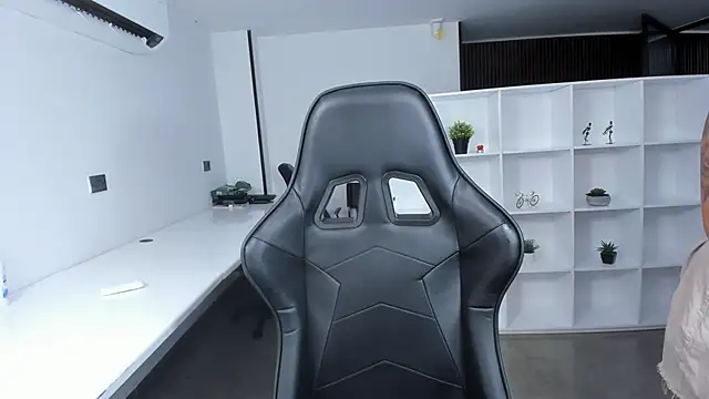 Snapshot of megan_bigboobs_ chatting on 8, 11, 2025 megan bigboobs online show from 8, 11, 2025