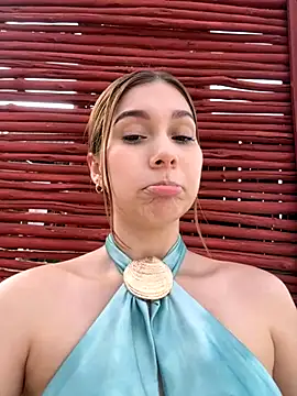 Snapshot of Nikii__ chatting on 11, 11, 2025 Nikii online show from 11, 11, 2025