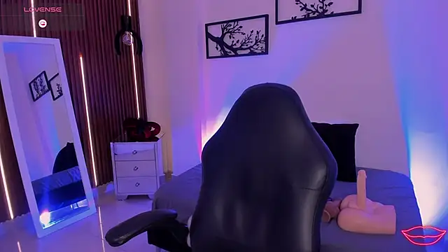 Miiaa jones online show from 9, 2, 2026