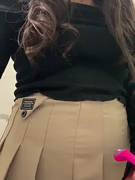 Isabella21  online show from 13, 11, 2025