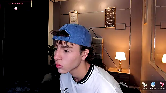 Christopher 77 online show from 8, 10, 2025