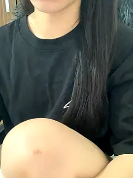 Snapshot of JennyQueen18 chatting on 12, 10, 2025 JennyQueen18 online show from 12, 10, 2025