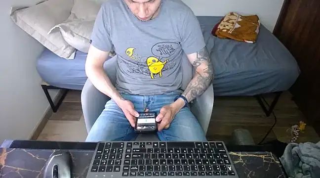 bossking017 online show from 9, 3, 2025