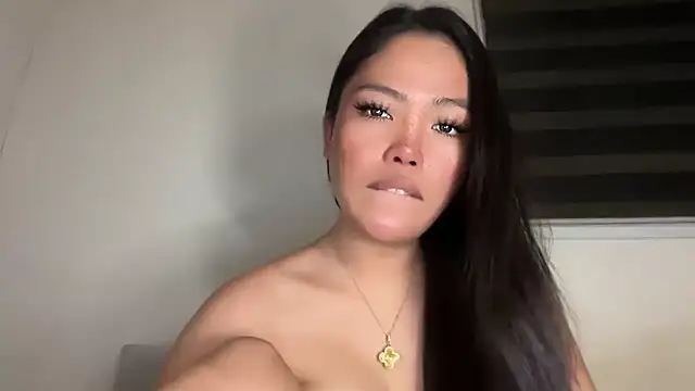 Snapshot of evabuntog chatting on 19, 10, 2025 evabuntog online show from 19, 10, 2025