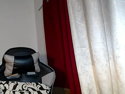 urcurlydiva online show from 10, 11, 2025