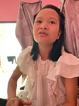 Daisy018 online show from 12, 10, 2025