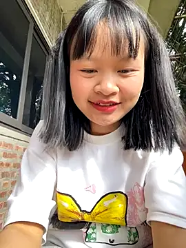 Daisy018 online show from 17, 10, 2025