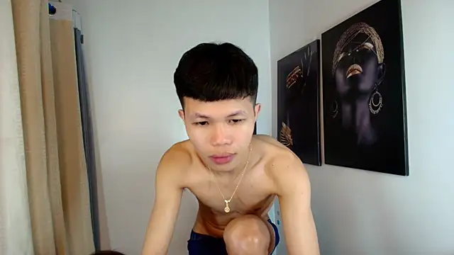 crazyasiantwink online show from 21, 12, 2025