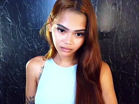 Snapshot of ur_holly_lexie chatting on 4, 12, 2025 ur holly lexie online show from 4, 12, 2025