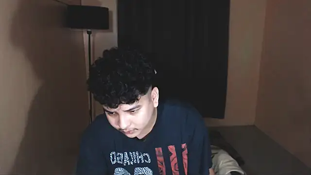 Snapshot of Prince_Killian chatting on 17, 11, 2025 Prince Killian online show from 17, 11, 2025