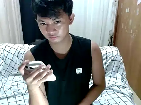 Snapshot of ursweet_jemes chatting on 21, 11, 2025 ursweet jemes online show from 21, 11, 2025