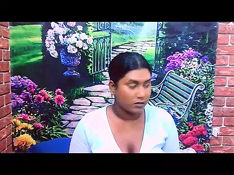 IndianChocolatepie4u online show from 6, 11, 2025