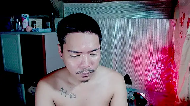 Snapshot of MANIACasianX chatting on 11, 10, 2025 MANIACasianX online show from 11, 10, 2025