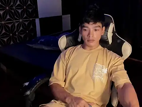 AsianHotBODYY online show from 5, 11, 2025