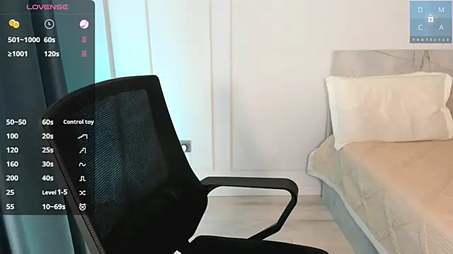 Snapshot of MinaDiamondd chatting on 1, 11, 2025 MinaDiamondd online show from 1, 11, 2025