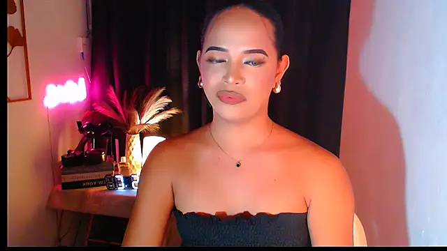 Snapshot of Lorainnelustts chatting on 27, 11, 2025 Lorainnelustts online show from 27, 11, 2025