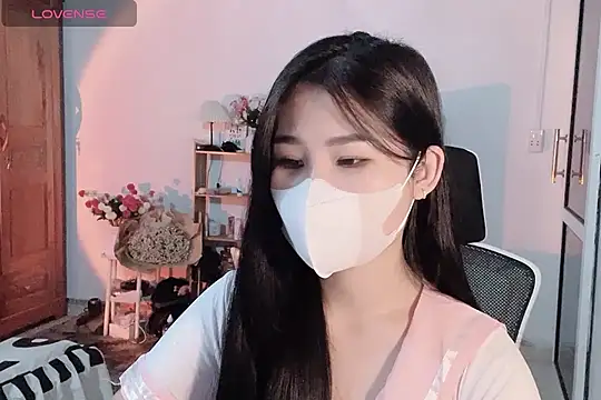 Snapshot of ___Daisy___ chatting on 9, 10, 2025 Daisy online show from 9, 10, 2025