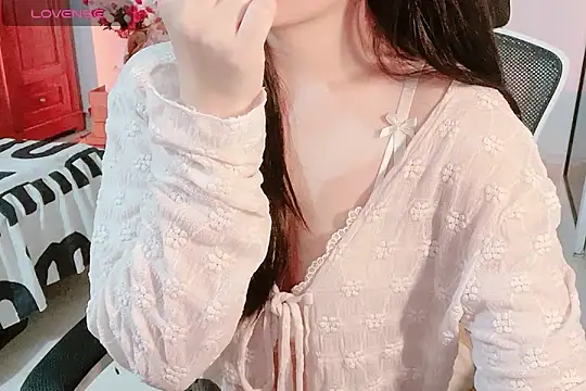 Snapshot of ___Daisy___ chatting on 17, 10, 2025 Daisy online show from 17, 10, 2025