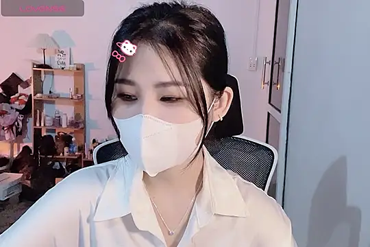 Snapshot of ___Daisy___ chatting on 30, 10, 2025 Daisy online show from 30, 10, 2025