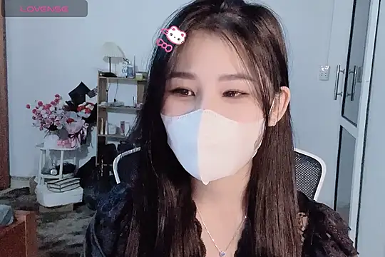 Snapshot of ___Daisy___ chatting on 4, 11, 2025 Daisy online show from 4, 11, 2025