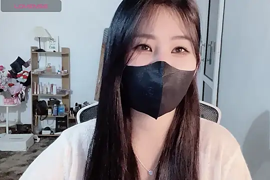 Snapshot of ___Daisy___ chatting on 20, 11, 2025 Daisy online show from 20, 11, 2025