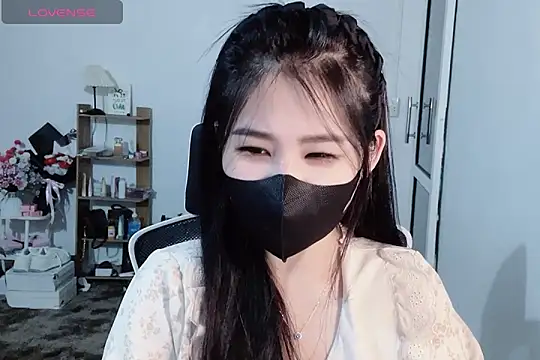 Snapshot of ___Daisy___ chatting on 21, 11, 2025 Daisy online show from 21, 11, 2025