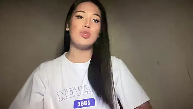 Snapshot of fallon_empress143 chatting on 29, 9, 2025 fallon empress143 online show from 29, 9, 2025