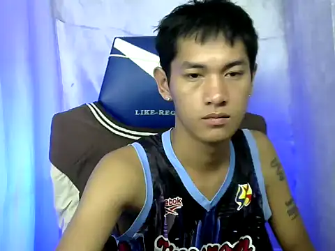 Snapshot of riks_tyler chatting on 22, 10, 2025 riks tyler online show from 22, 10, 2025