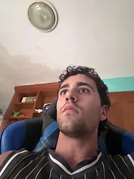 aavrdvh33 online show from 13, 11, 2025