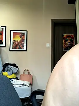 Snapshot of sweetchery999999 chatting on 19, 11, 2025 sweetchery999999 online show from 19, 11, 2025