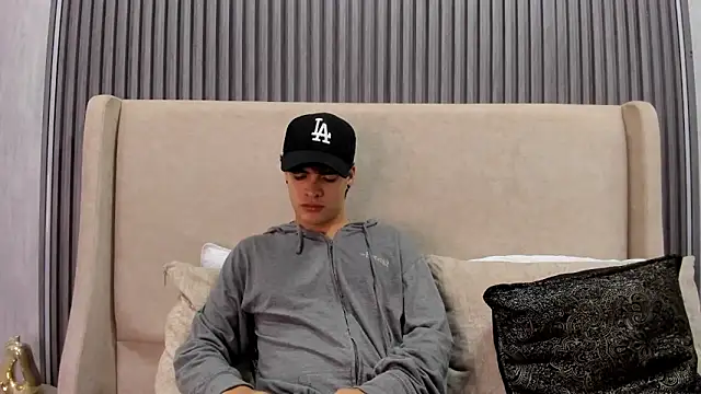 BenitoSaenz online show from 12, 10, 2025