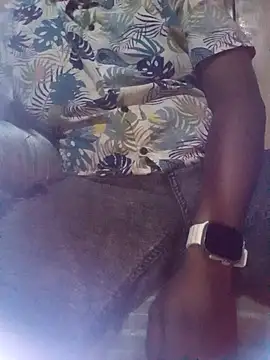 Snapshot of OnlyMoneyIwanT chatting on 26, 9, 2025 OnlyMoneyIwanT online show from 26, 9, 2025