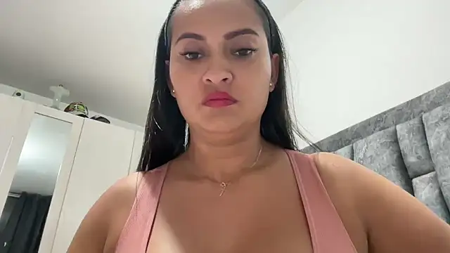 Sophia copper online show from 23, 9, 2025