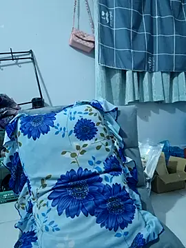 Suna Lina online show from 10, 11, 2025