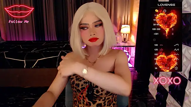 BigCockMaxineTS online show from 2, 11, 2025