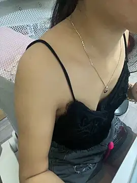 Mina048 online show from 13, 10, 2025