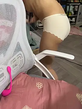 Mina048 online show from 8, 11, 2025