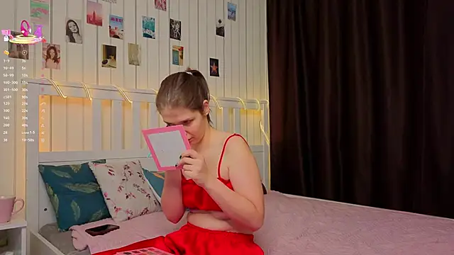 BeatrixCarIeton online show from 19, 12, 2025