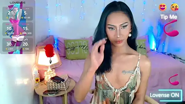 sassylatina online show from 25, 10, 2025