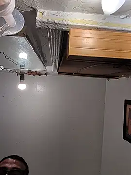 Cnutt310 online show from 10, 2, 2026