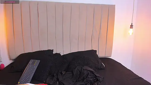 ana foxi online show from 4, 10, 2025