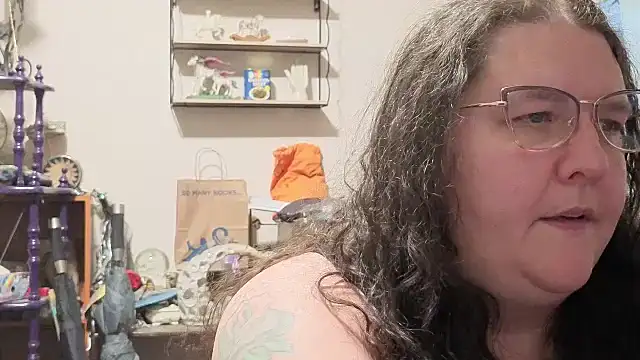 emberlynnix online show from 9, 9, 2025