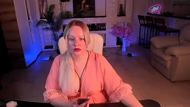 Snapshot of MariemLui chatting on 12, 10, 2025 MariemLui online show from 12, 10, 2025