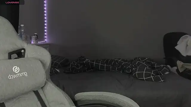 Snapshot of MelissaReis chatting on 12, 3, 2026 MelissaReis online show from 12, 3, 2026