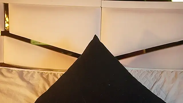 ambar rosse25 online show from 22, 9, 2025