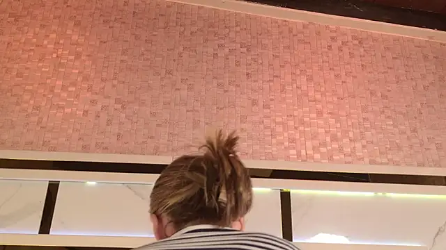 ambar rosse25 online show from 3, 10, 2025