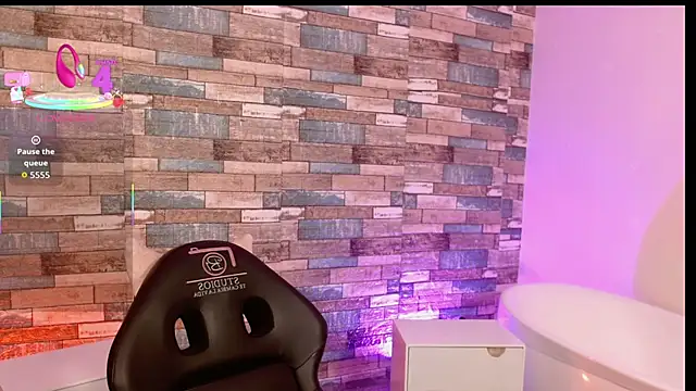 LIHIAN TAY online show from 7, 10, 2025