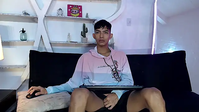 Snapshot of PRETTY_SEX1 chatting on 31, 10, 2025 PRETTY SEX1 online show from 31, 10, 2025