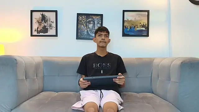 PRETTY SEX1 online show from 4, 2, 2026