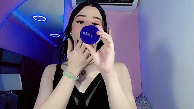 SabrinaAbasali online show from 4, 10, 2025
